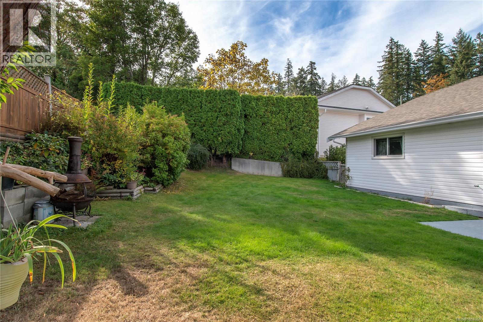 1667 Meadowbrook Dr Property Photo 36