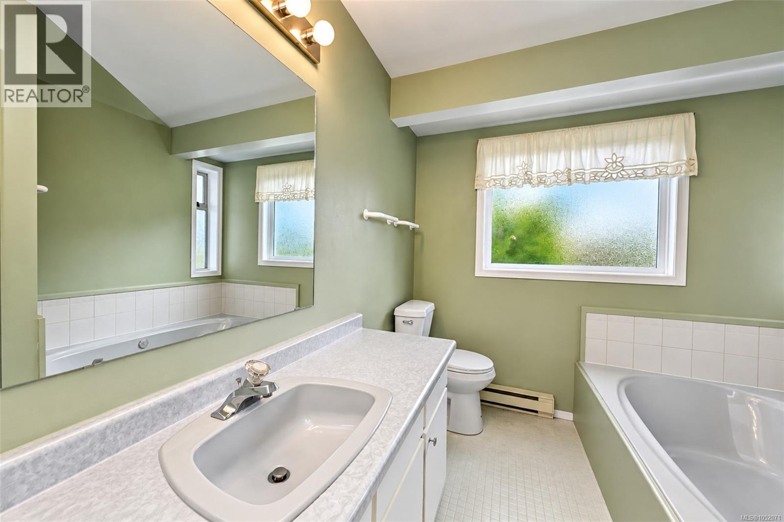 17 6766 Central Saanich Rd Property Photo 21