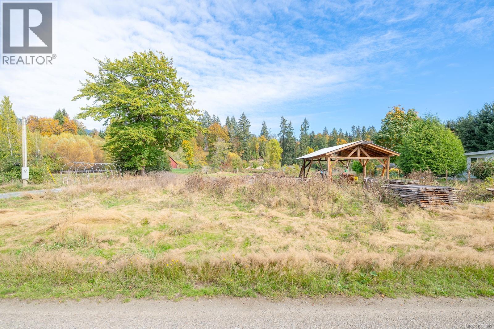 6211 Ferguson Rd Property Photo 3