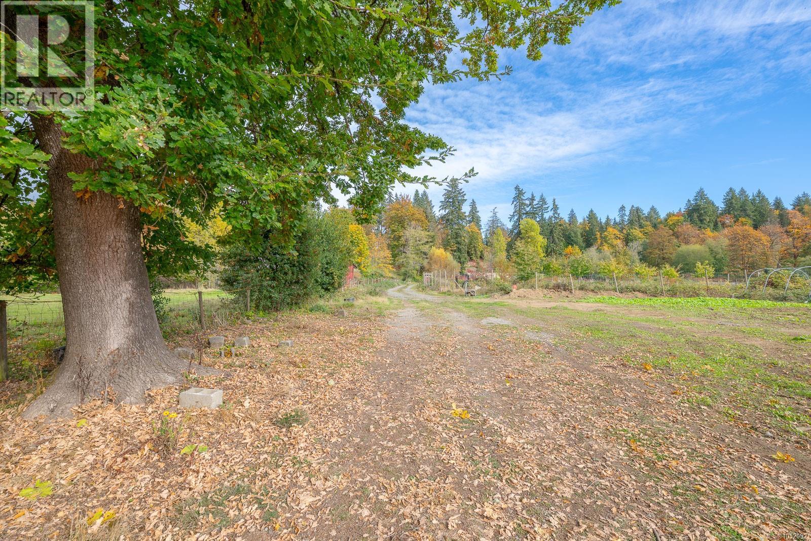 6211 Ferguson Rd Property Photo 7