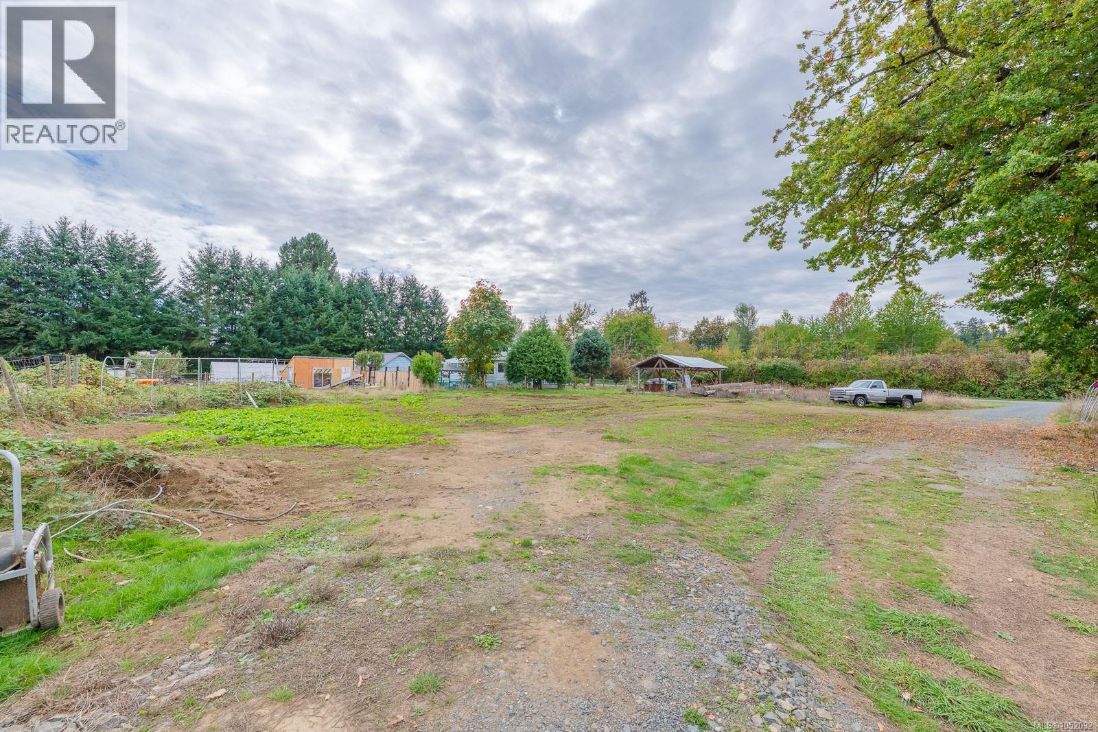 6211 Ferguson Rd Property Photo 21