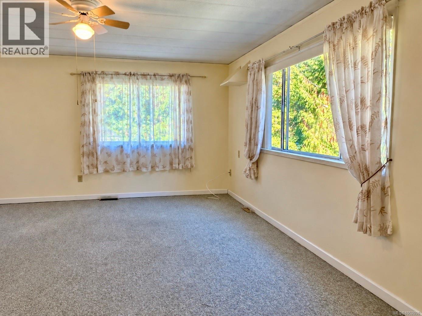 6 4544 Lanes Rd Property Photo 11