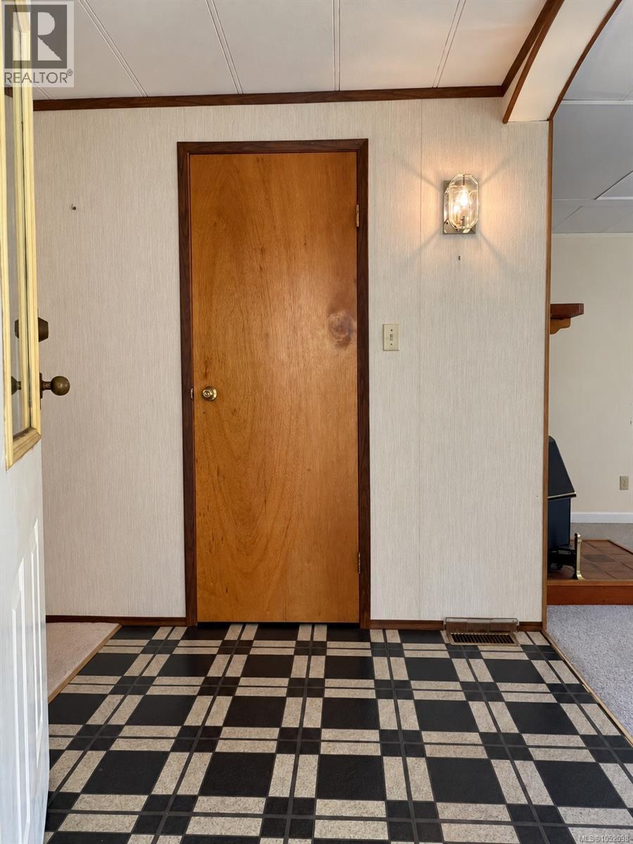 6 4544 Lanes Rd Property Photo 15