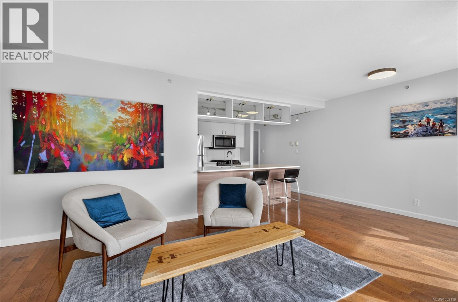 805 160 Wilson St Property Photo 15