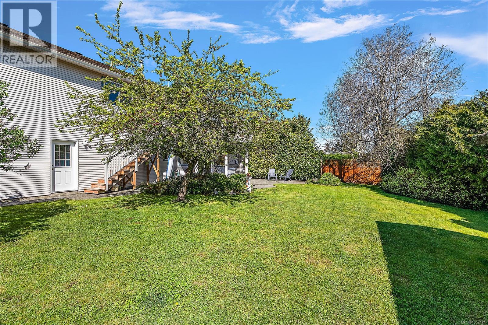 10347 Bowerbank Rd W Property Photo 7