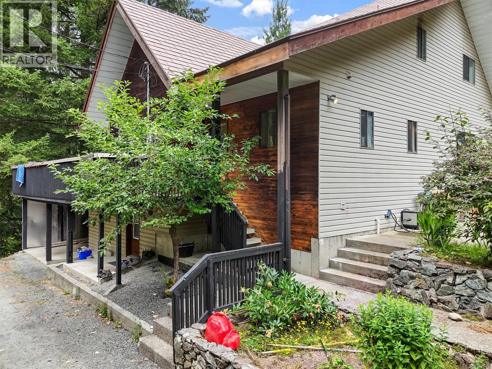 2099 Shawnigan Lake Rd Property Photo 5