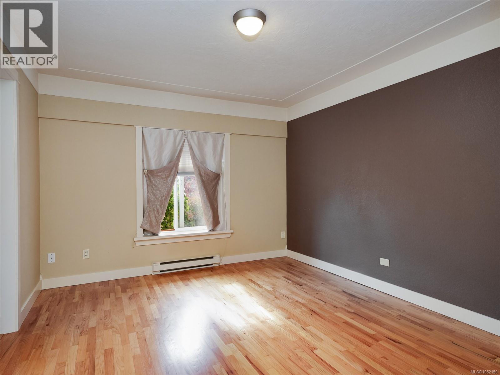 1158 Hadfield Ave Property Photo 16
