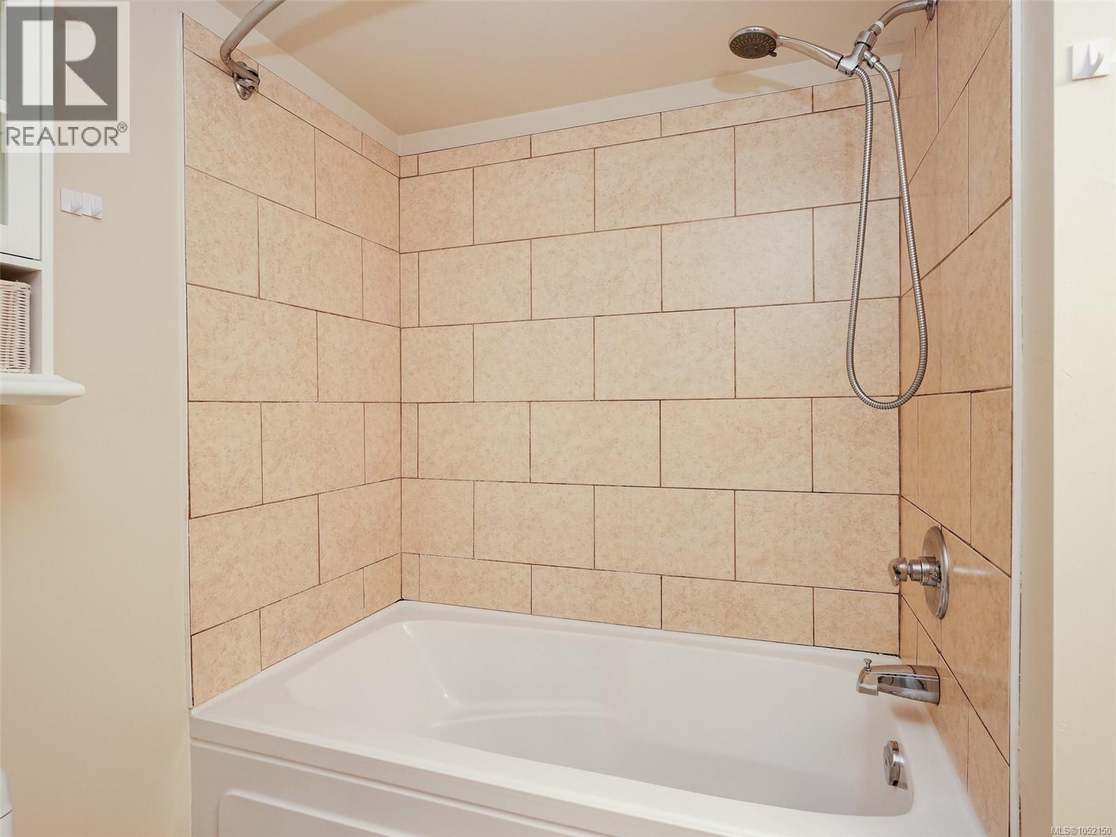 1158 Hadfield Ave Property Photo 24