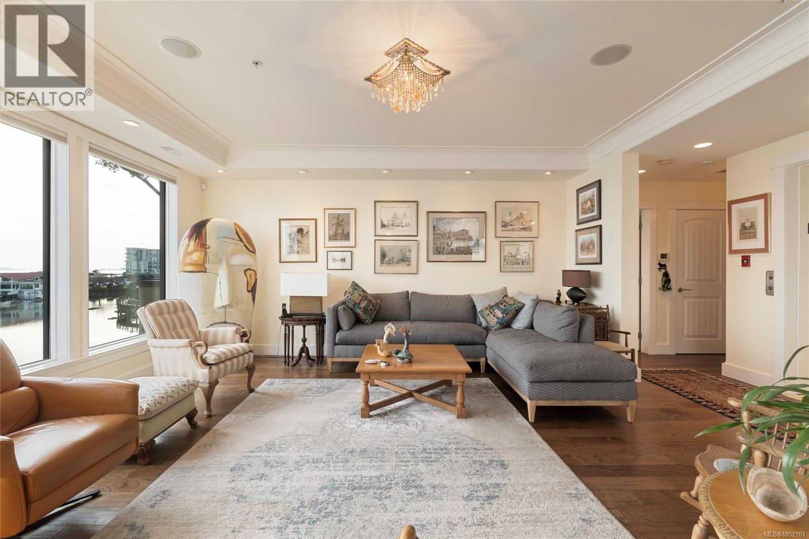 201 9949 Third St Property Photo 14