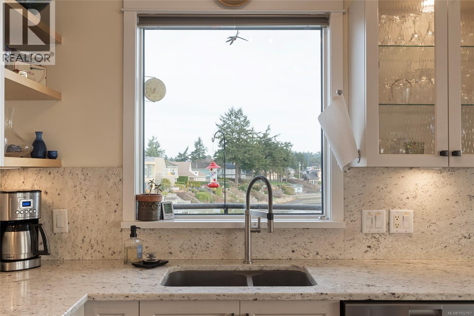 201 9949 Third St Property Photo 18