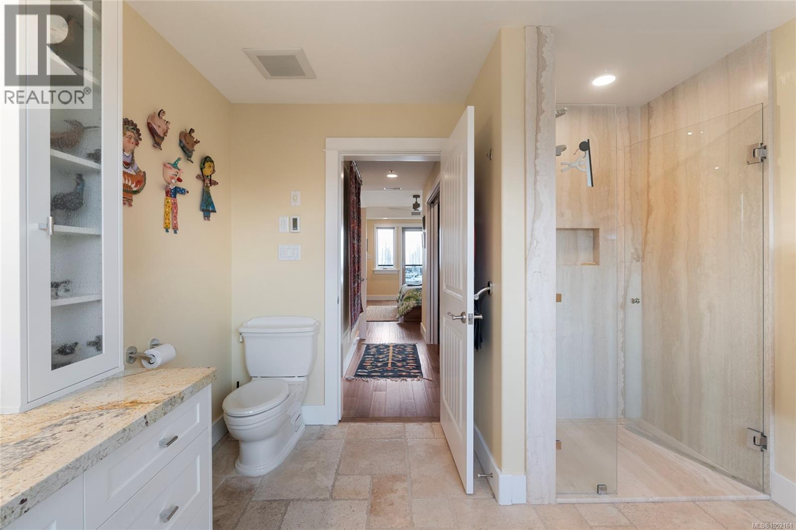 201 9949 Third St Property Photo 34
