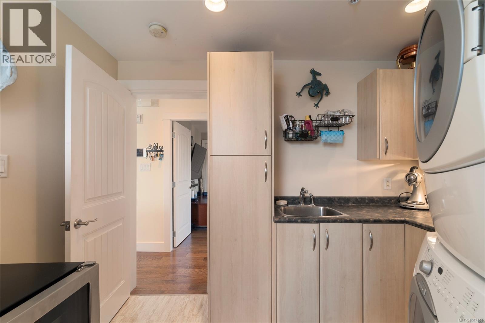 201 9949 Third St Property Photo 38