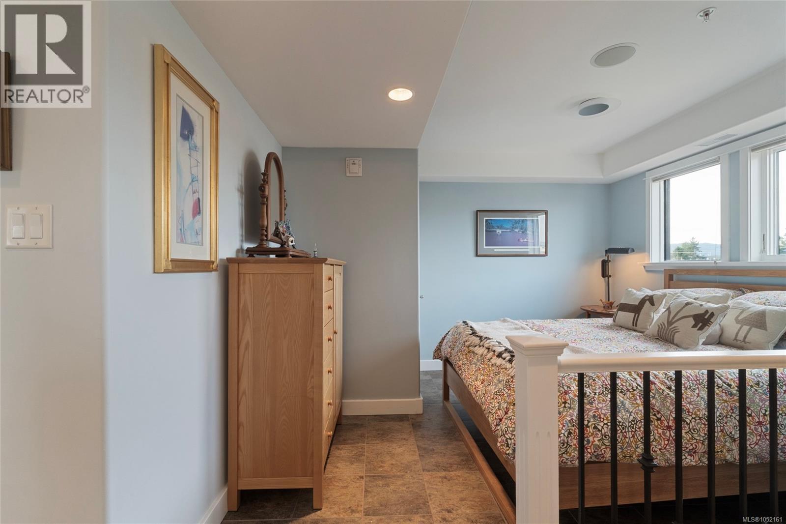 201 9949 Third St Property Photo 42