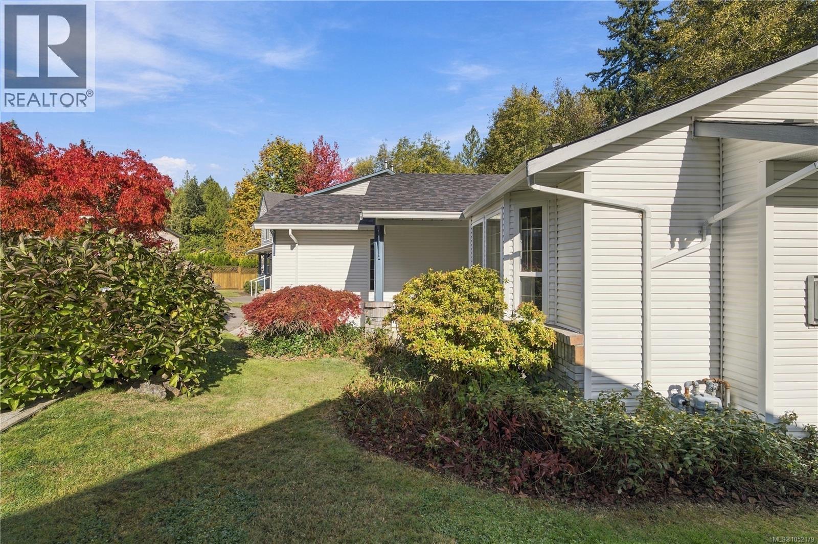 832 Parkside Way Property Photo 36
