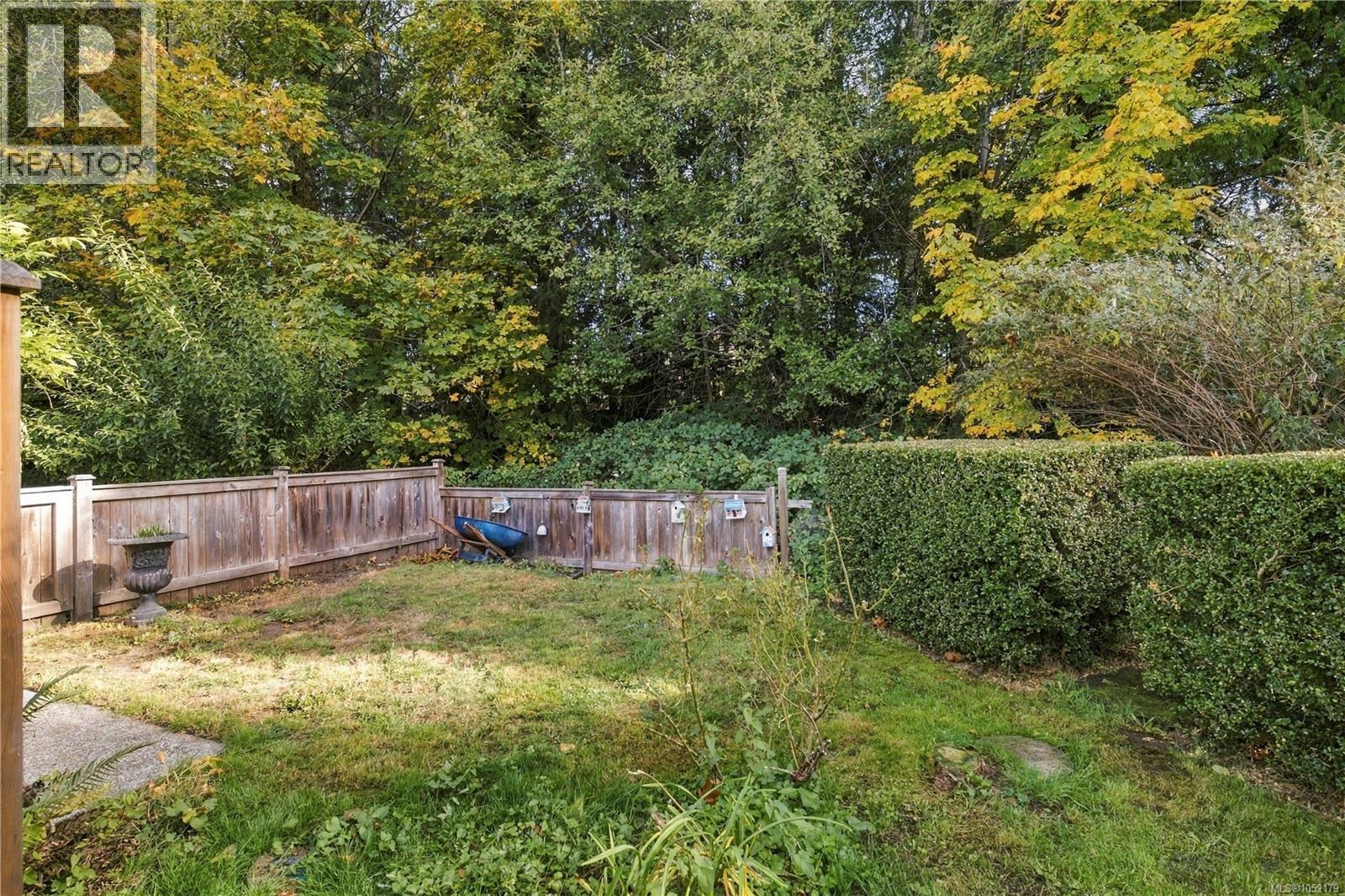 832 Parkside Way Property Photo 45
