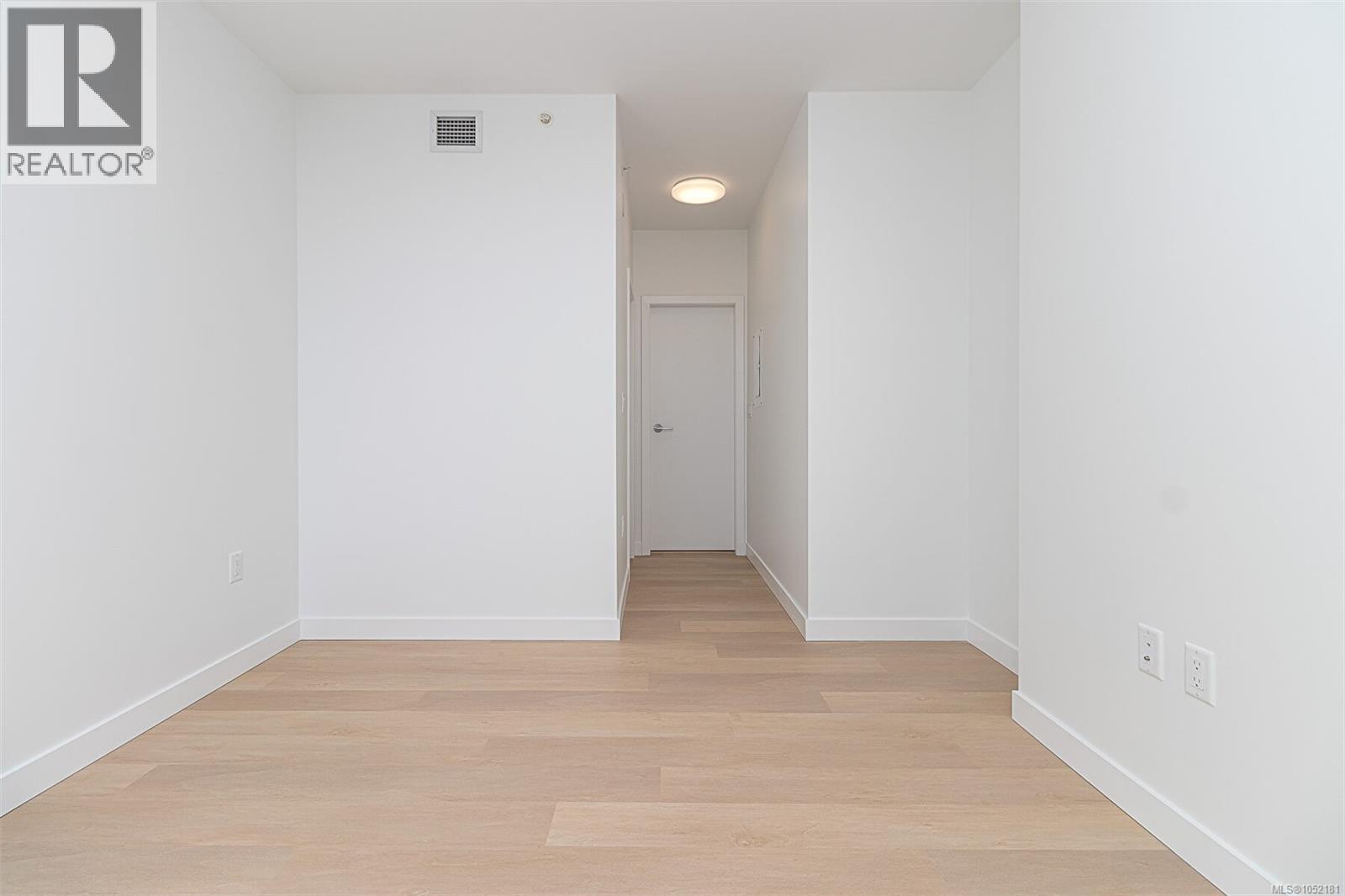 1010 1100 Yates St Property Photo 16