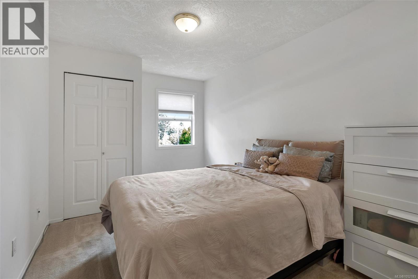 305 1593 Begbie St Property Photo 21