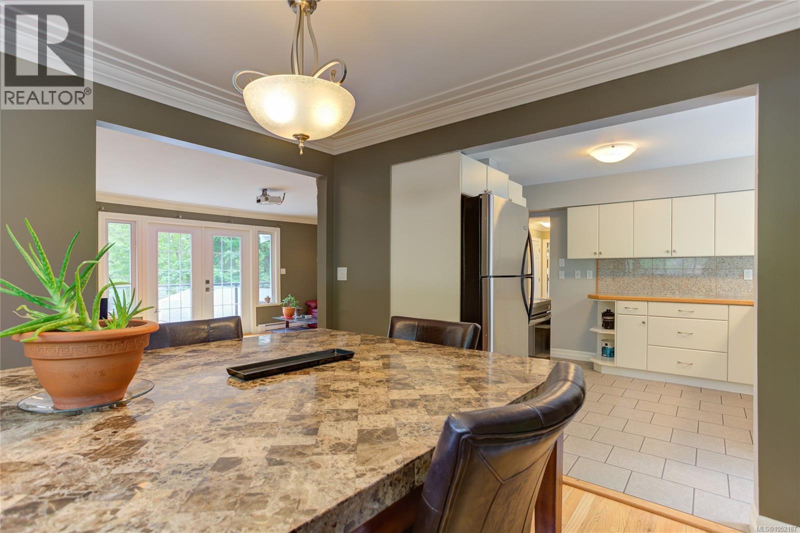 8136 Miracle Close Property Photo 15