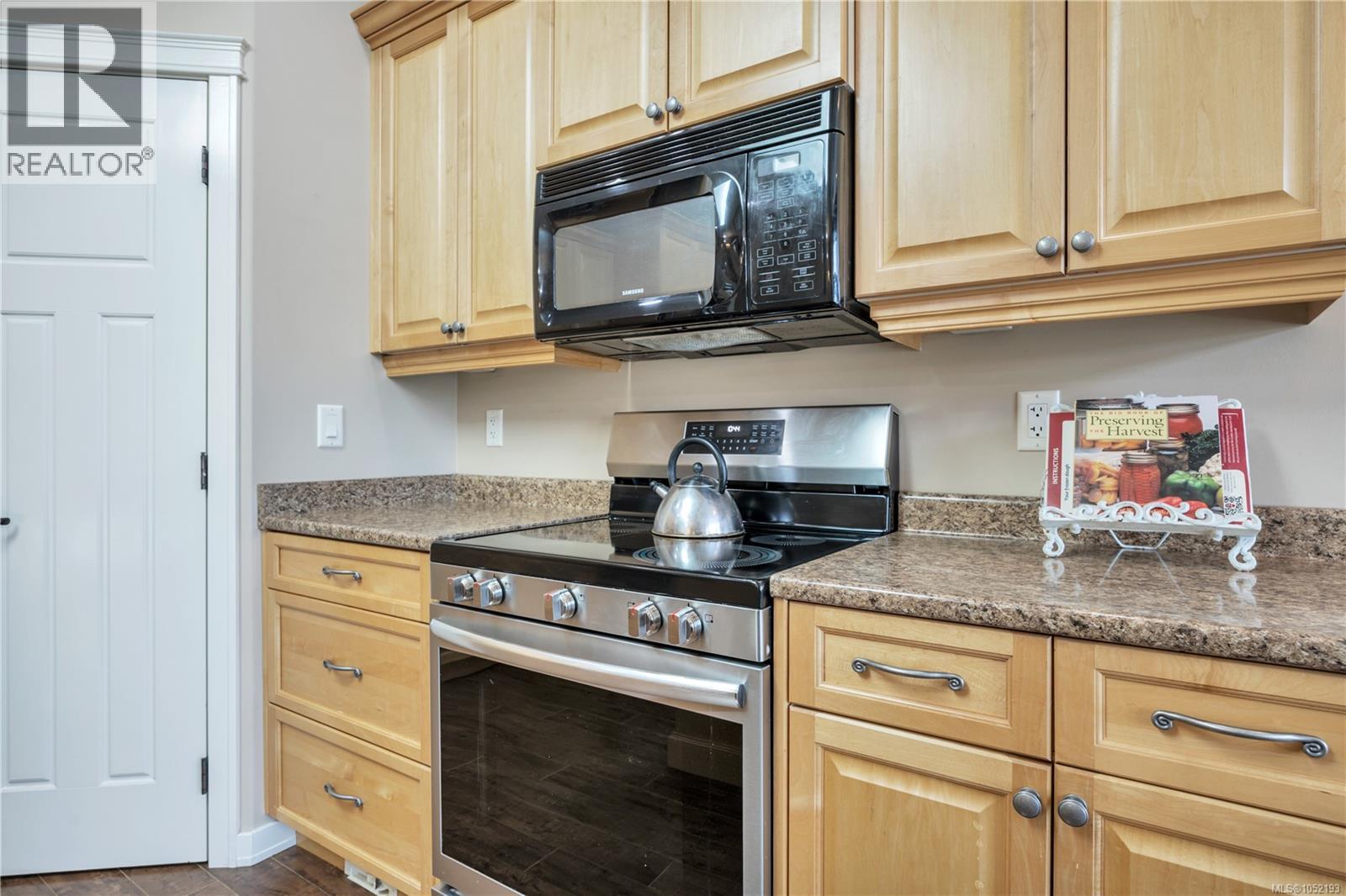 101 6245 Pleasant Ridge Pl Property Photo 17