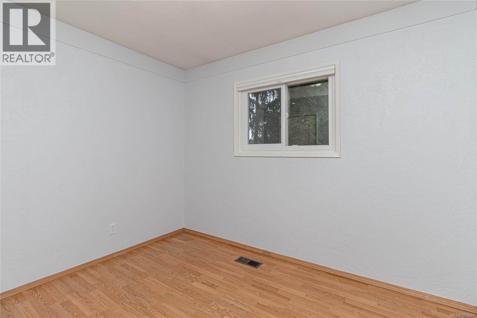 570 Cedarcrest Dr Property Photo 23