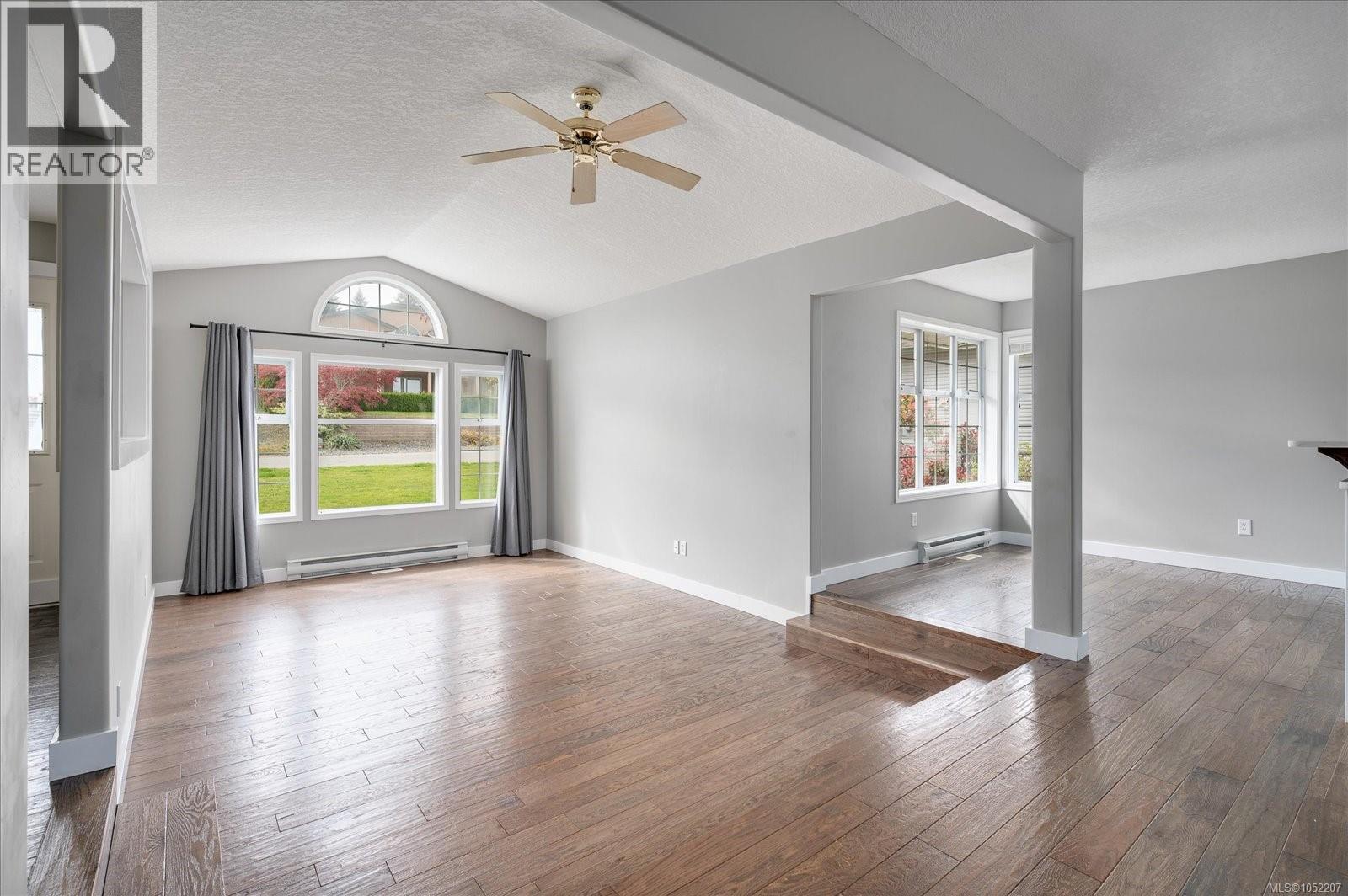5701 Malibu Terr Property Photo 5