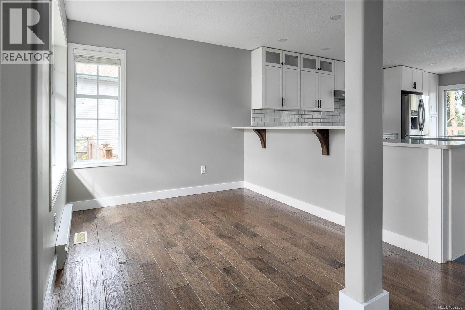 5701 Malibu Terr Property Photo 8