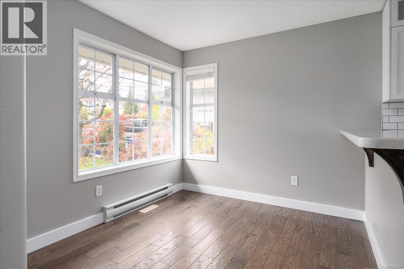 5701 Malibu Terr Property Photo 9