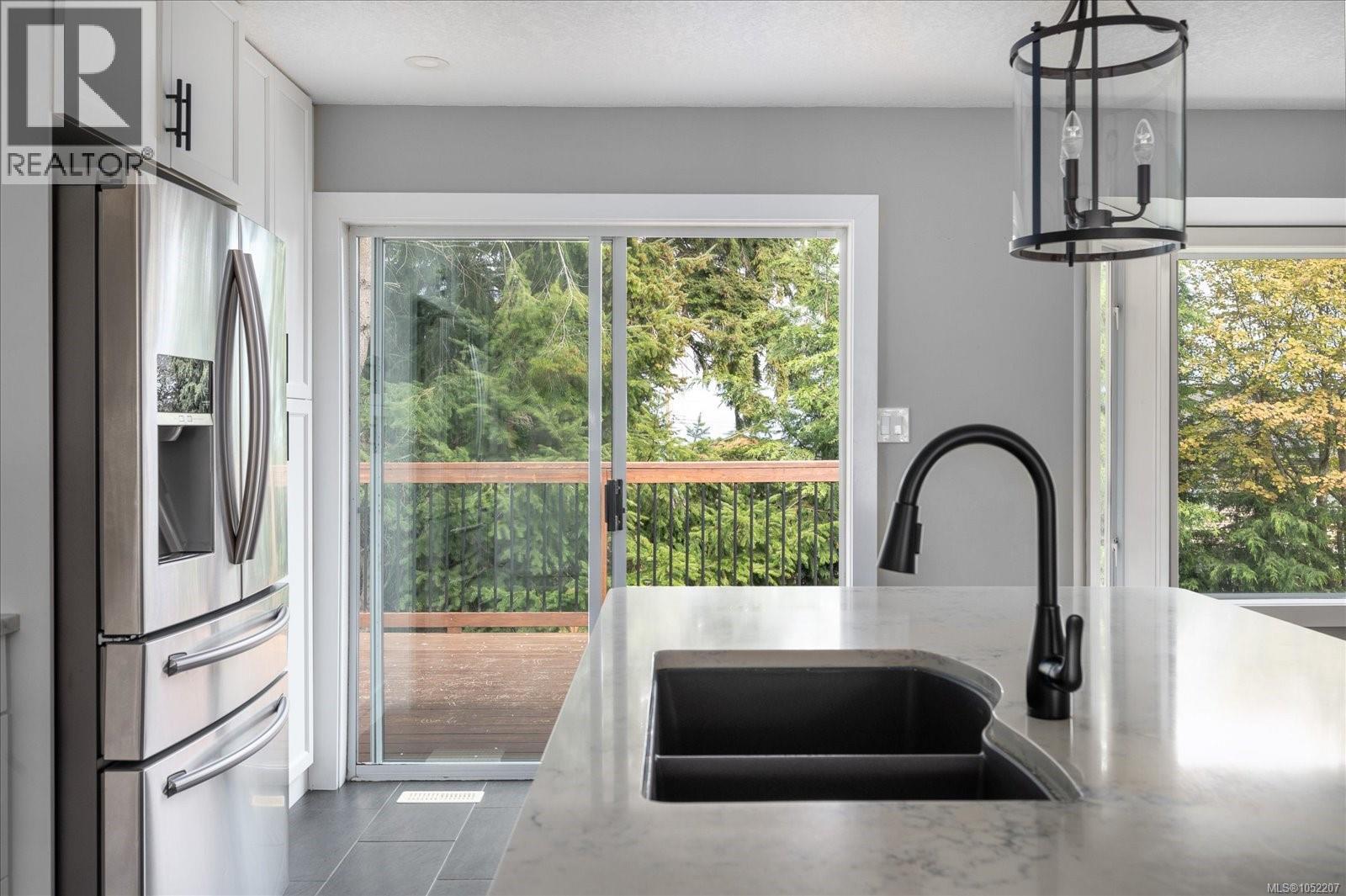 5701 Malibu Terr Property Photo 15