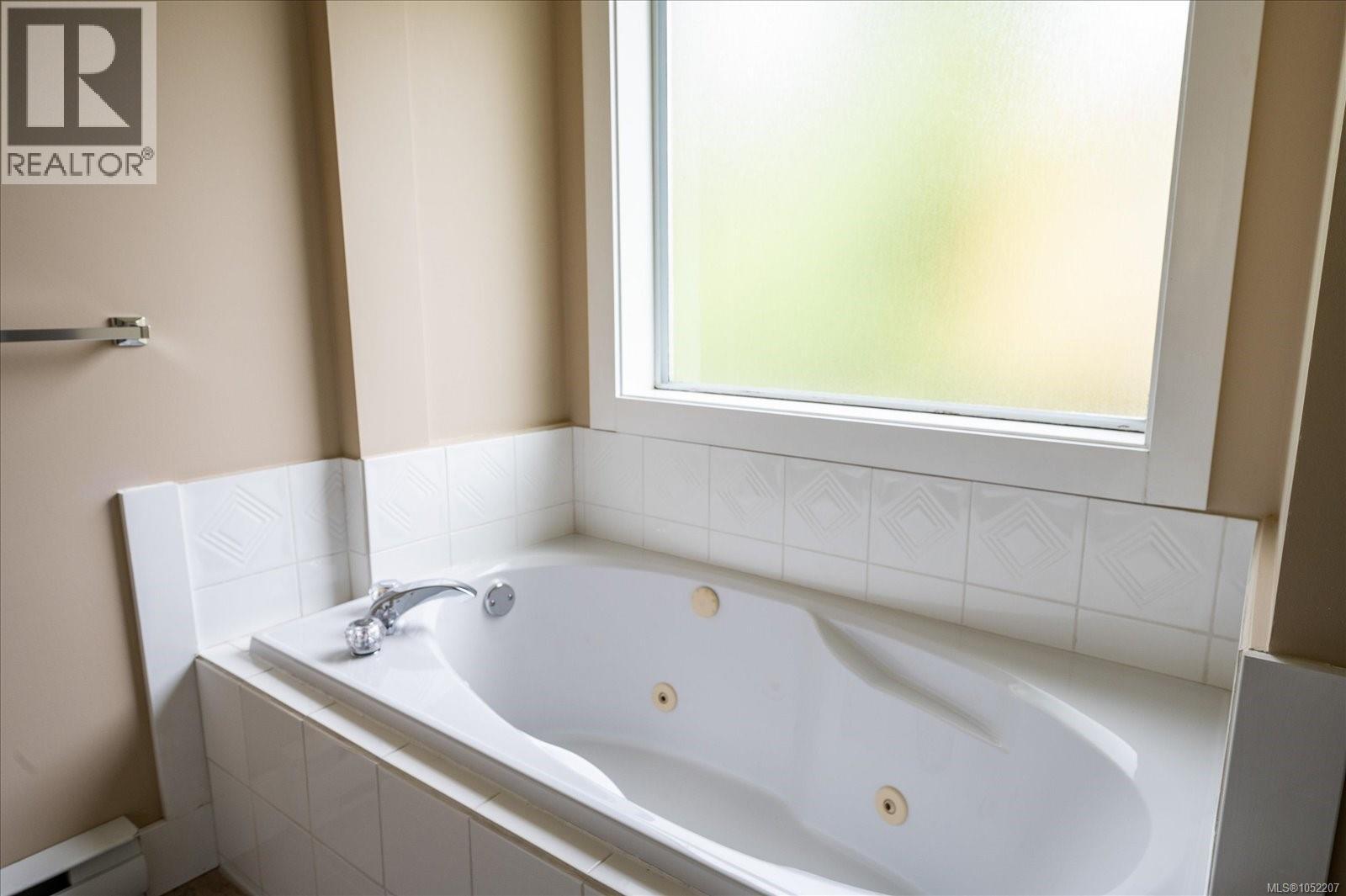 5701 Malibu Terr Property Photo 29