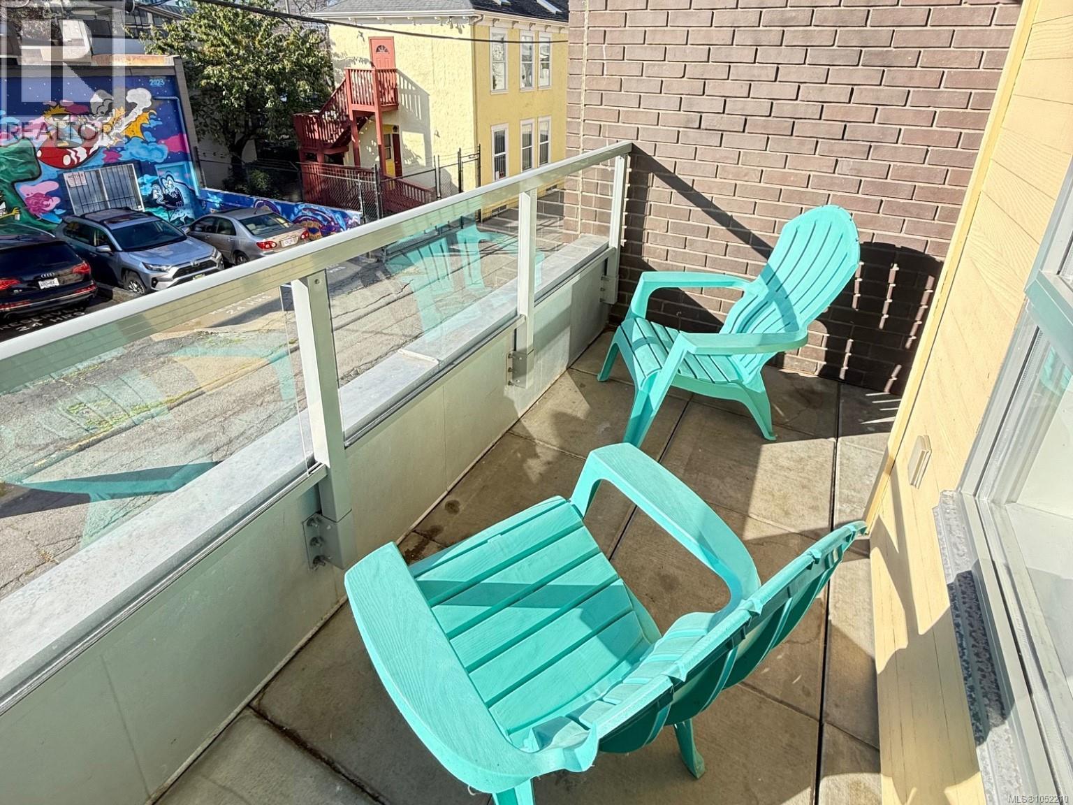 201 848 Mason St Property Photo 5