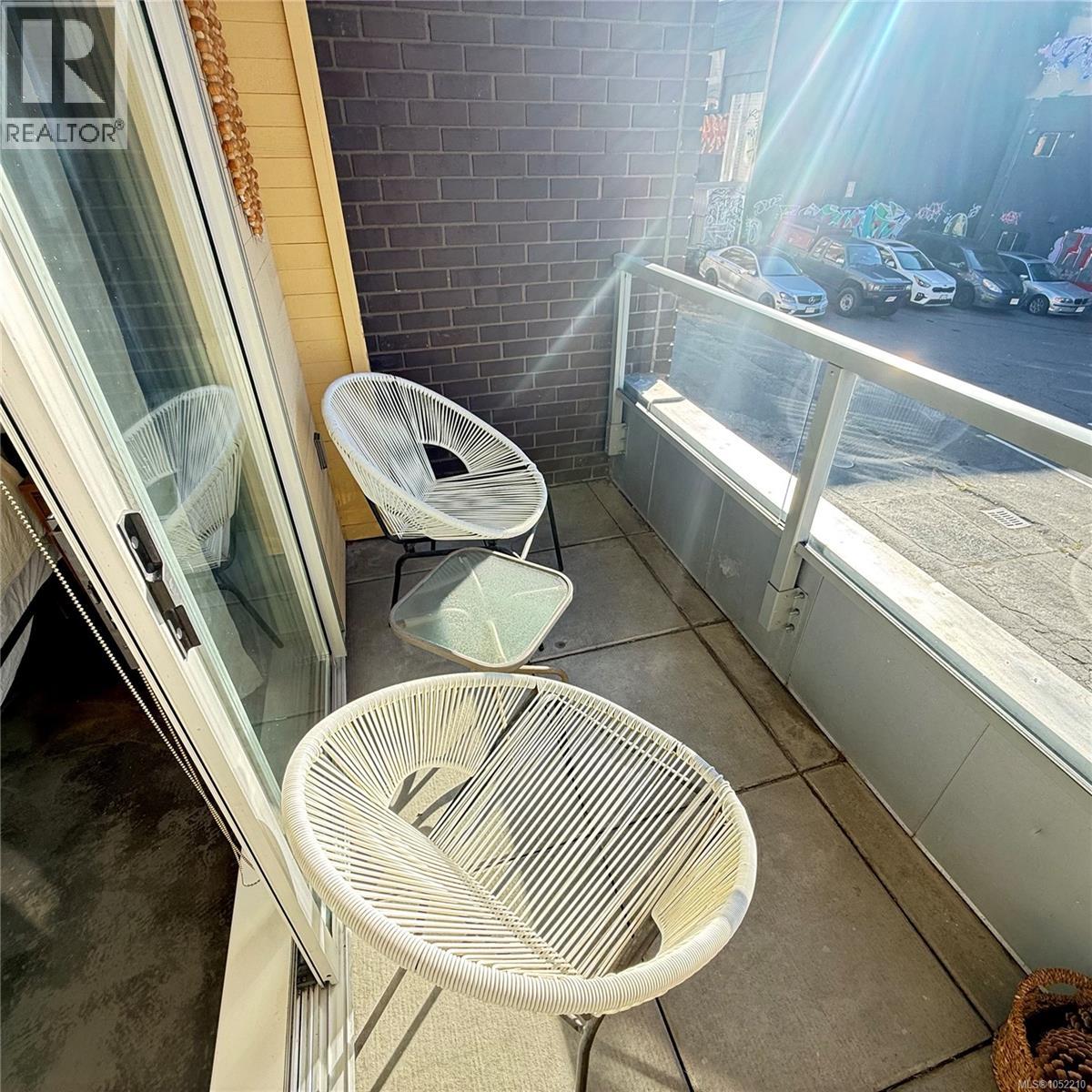 201 848 Mason St Property Photo 12
