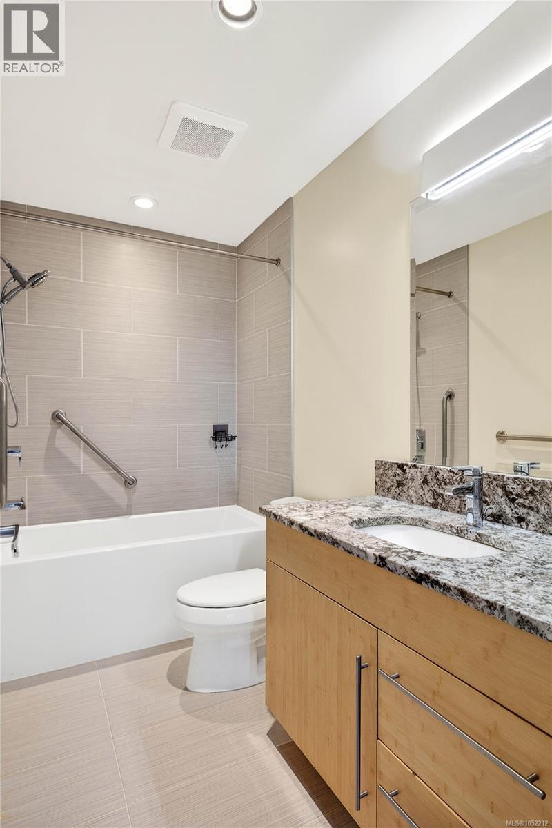 202 6591 Lincroft Rd Property Photo 25