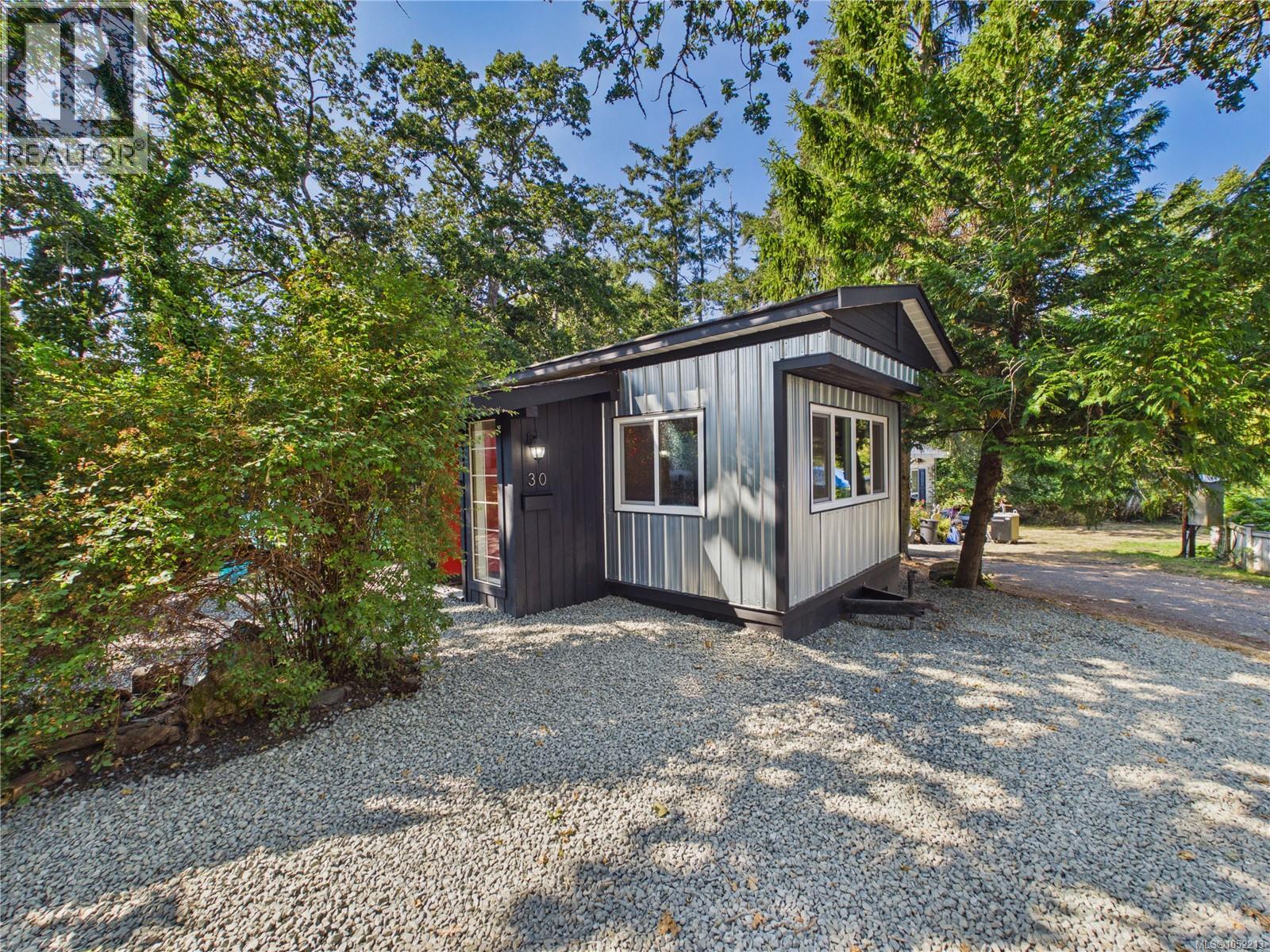 30 1201 Craigflower Rd Property Photo 18