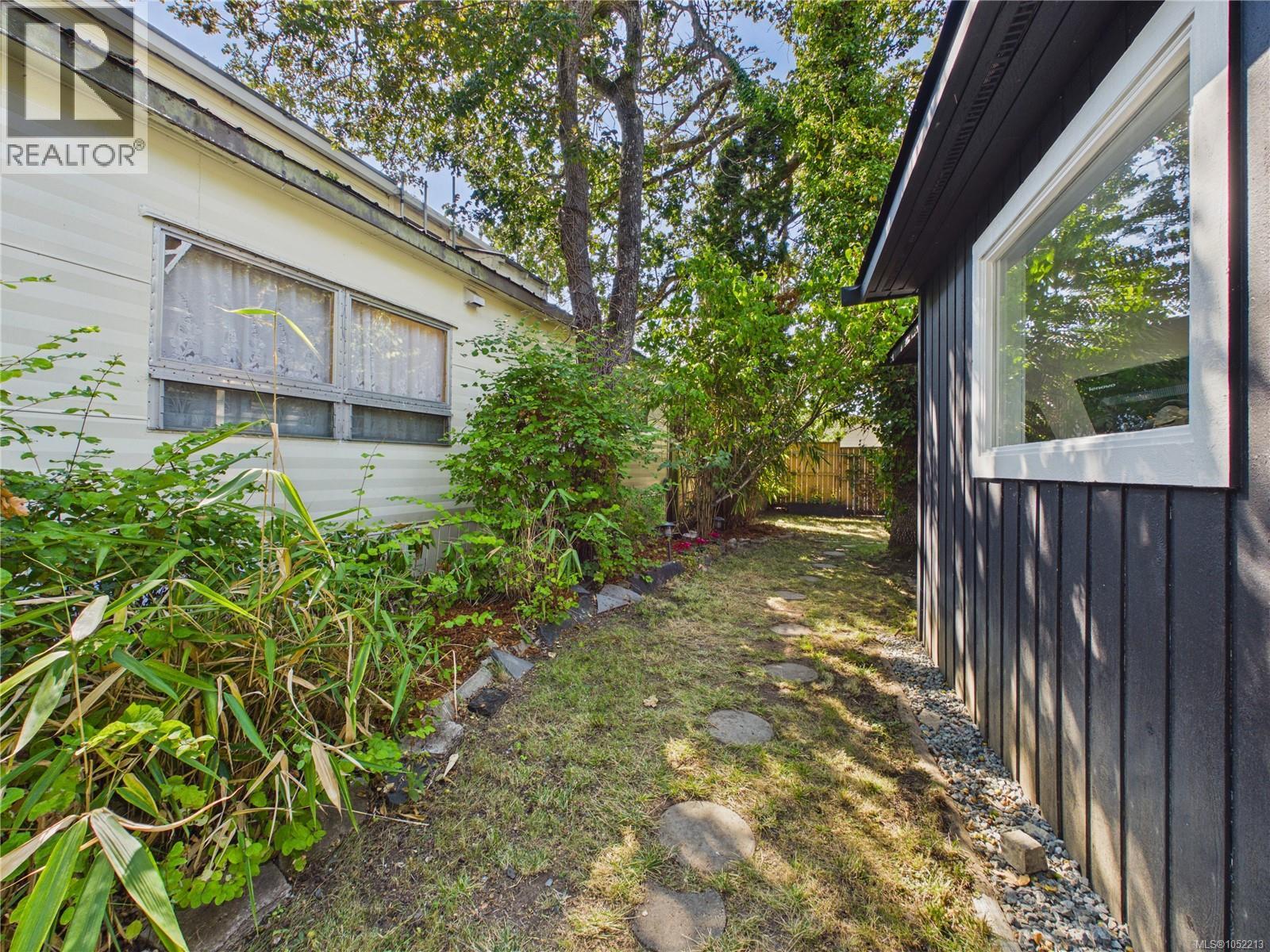 30 1201 Craigflower Rd Property Photo 22