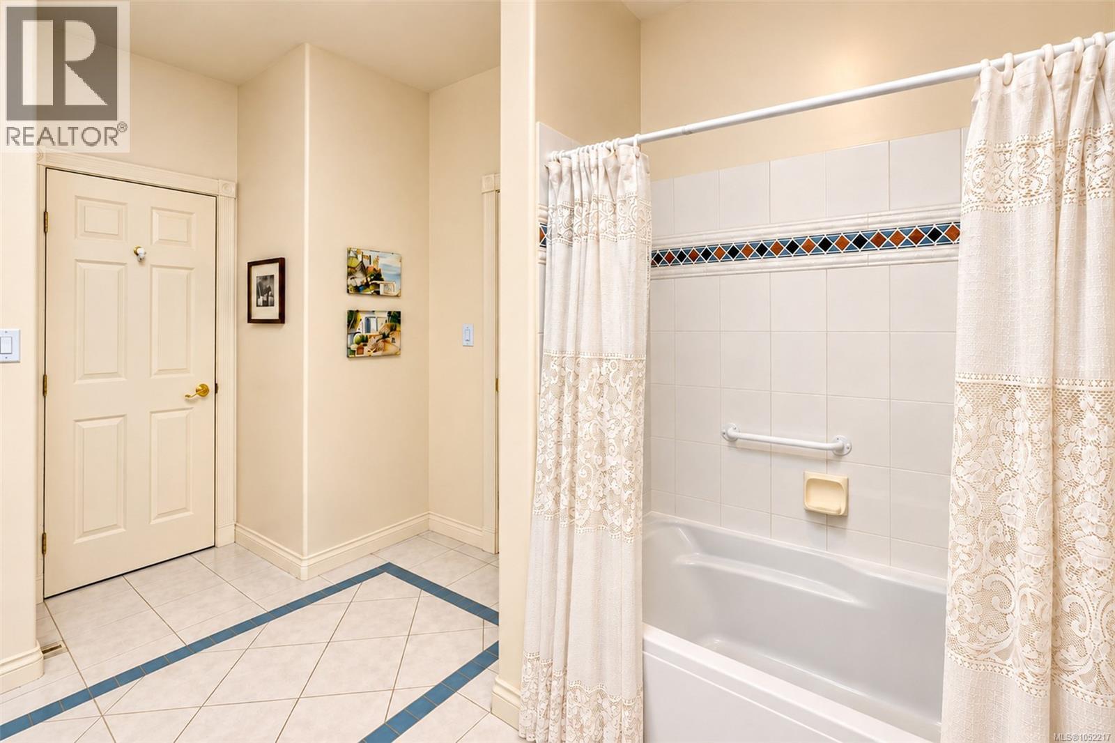 10 942 Boulderwood Rise Property Photo 30