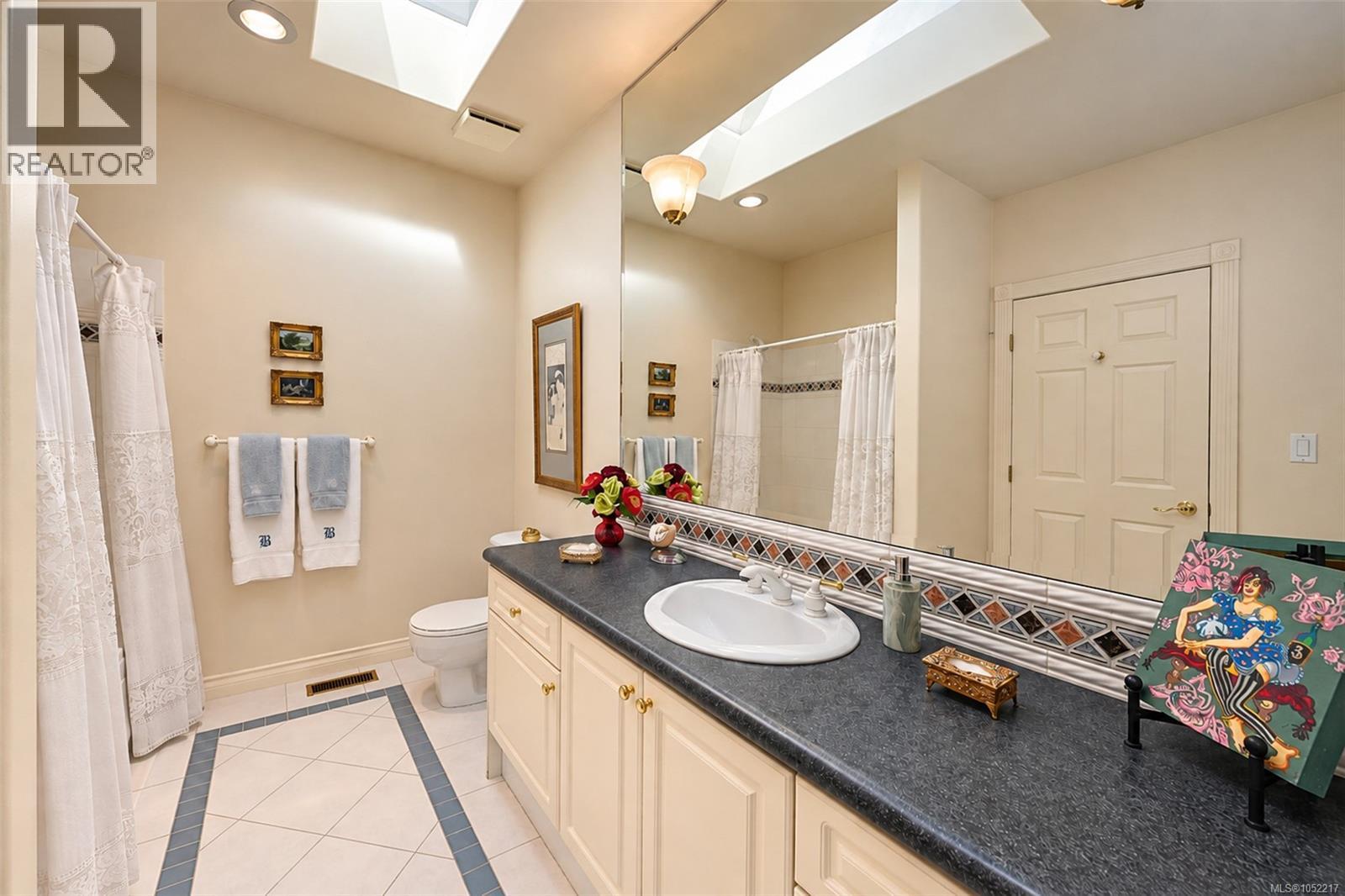 10 942 Boulderwood Rise Property Photo 31