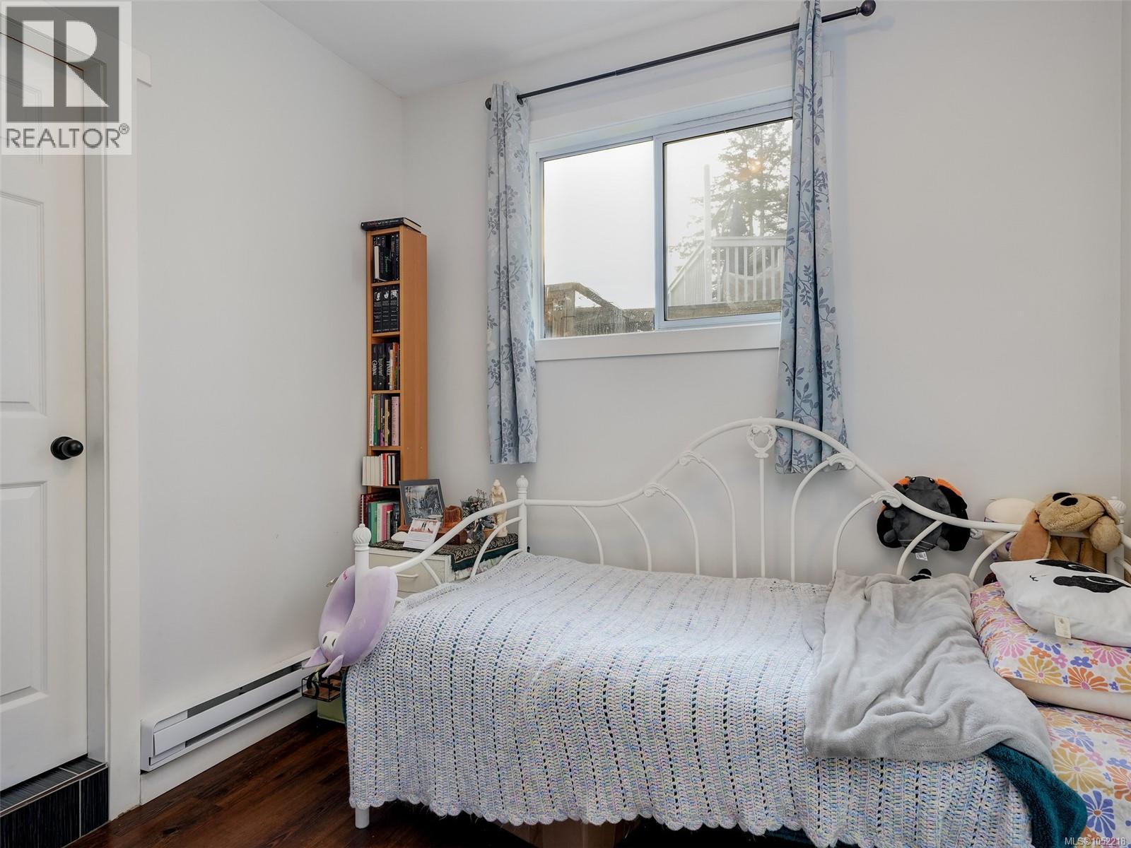 4012 Raymond St N Property Photo 21