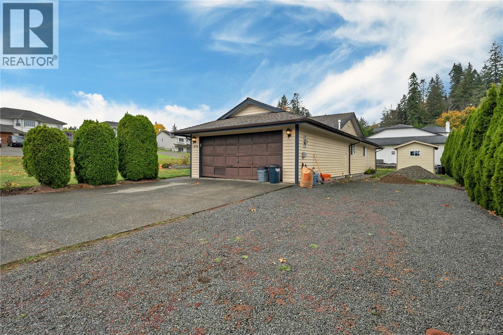 1894 Whistler Way Property Photo 1