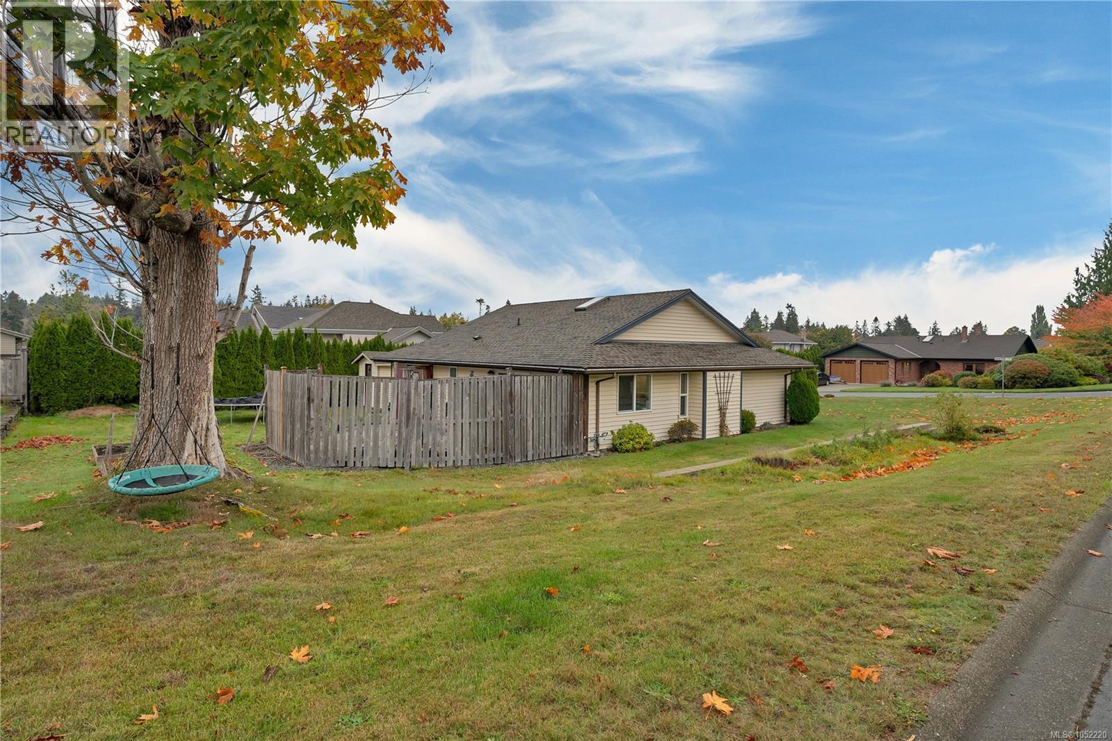 1894 Whistler Way Property Photo 5