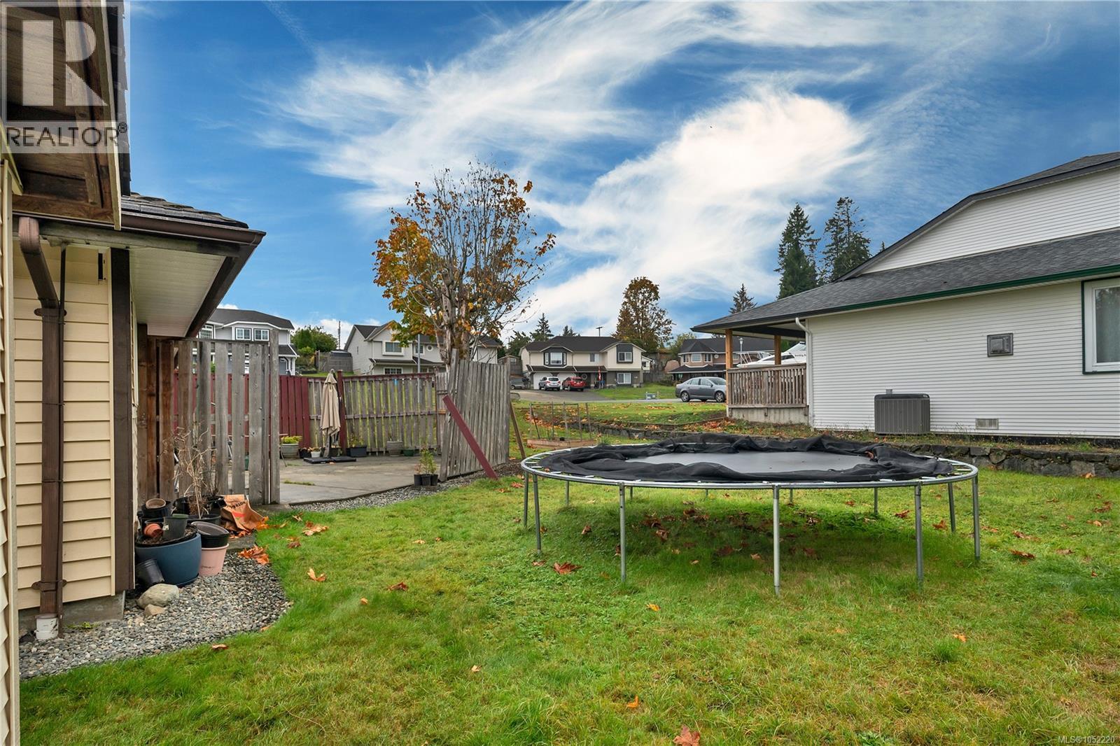 1894 Whistler Way Property Photo 7
