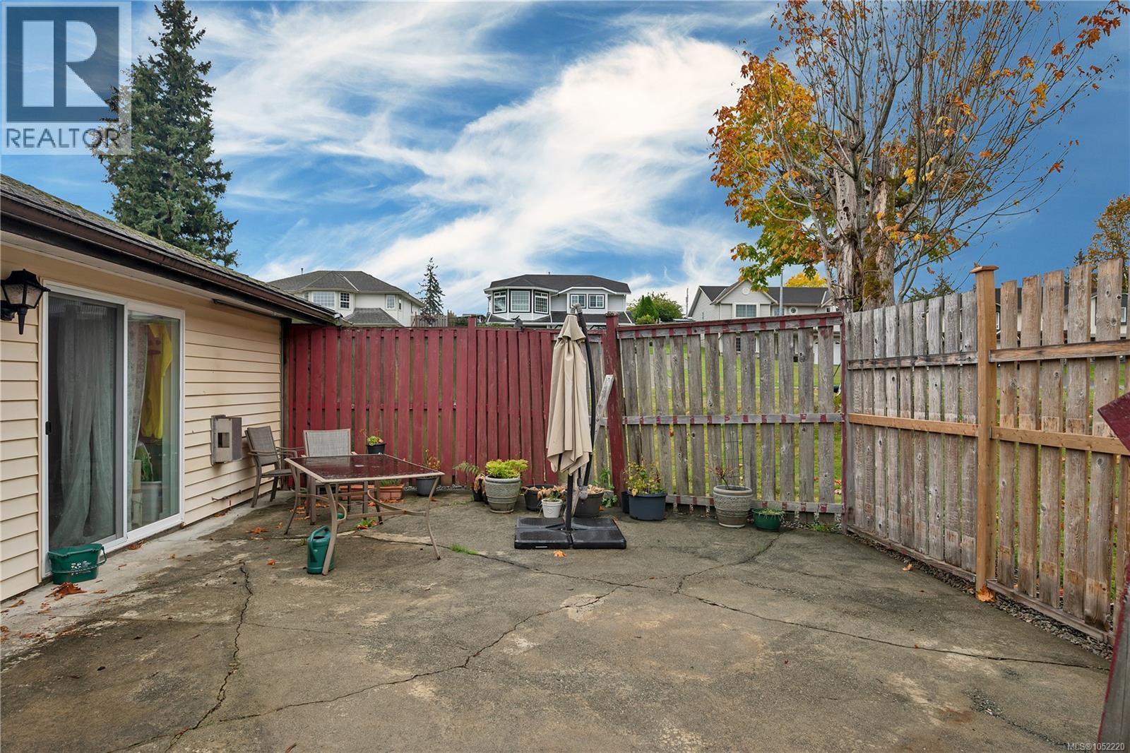 1894 Whistler Way Property Photo 8