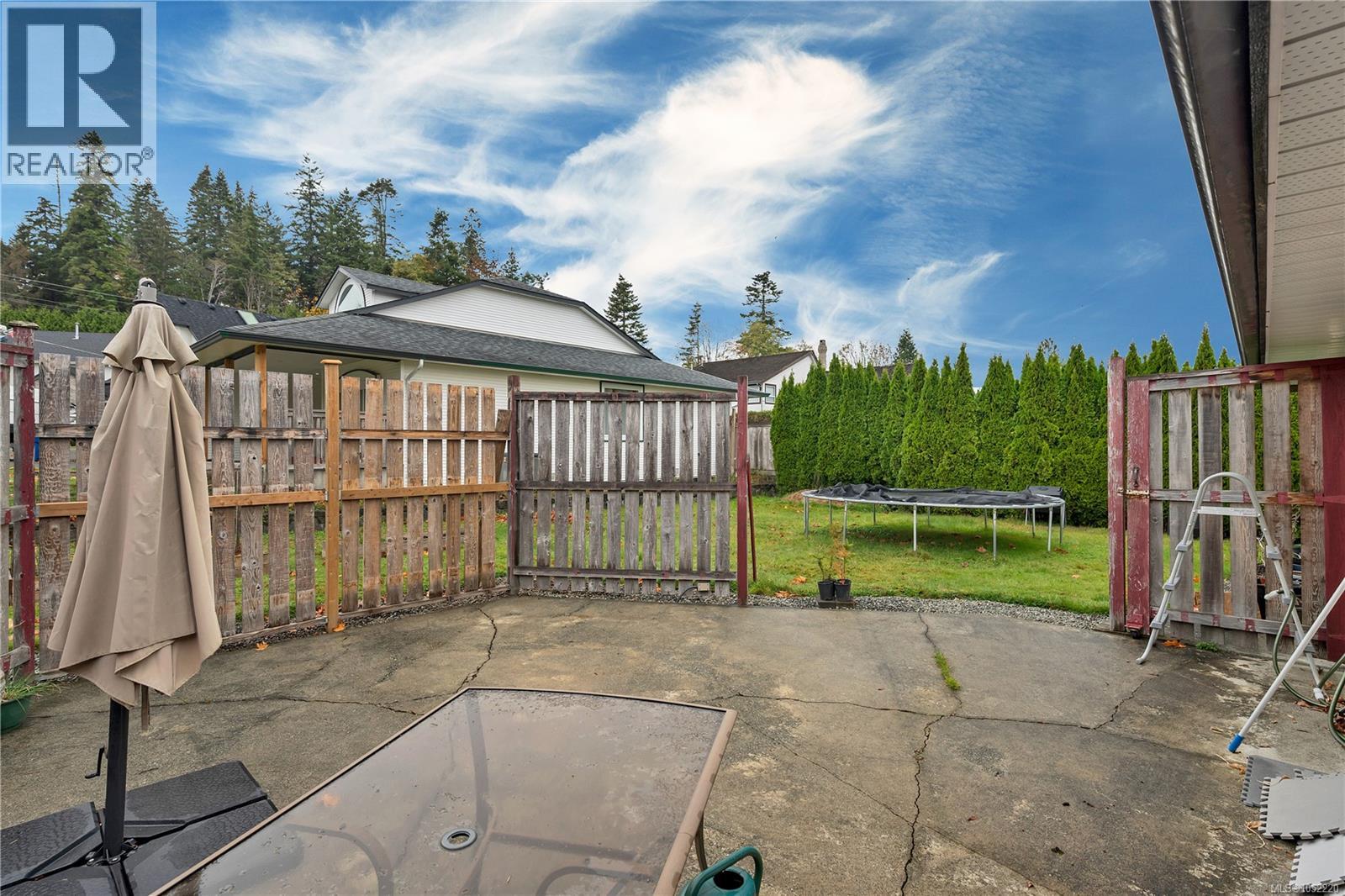 1894 Whistler Way Property Photo 9