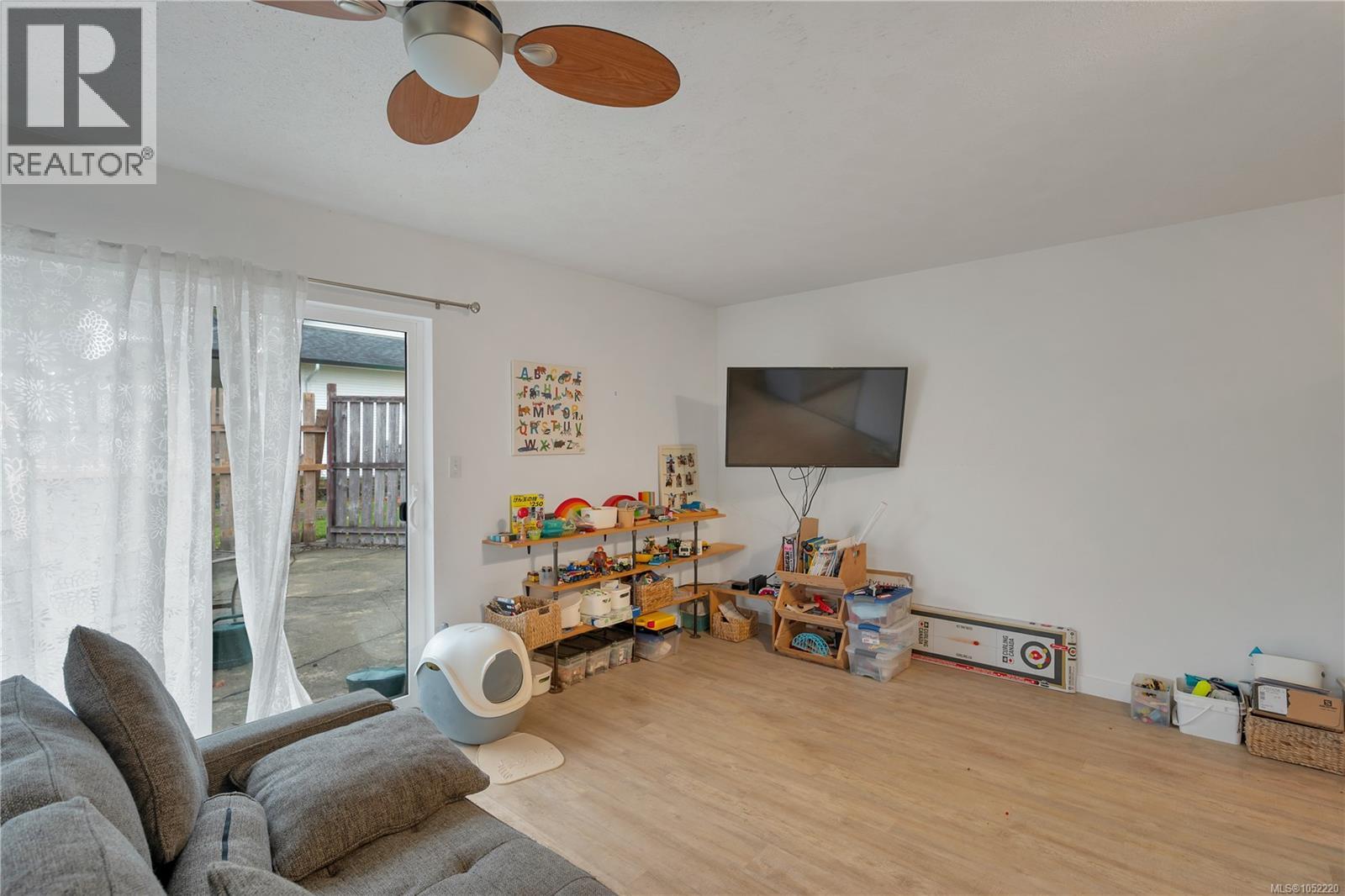 1894 Whistler Way Property Photo 16