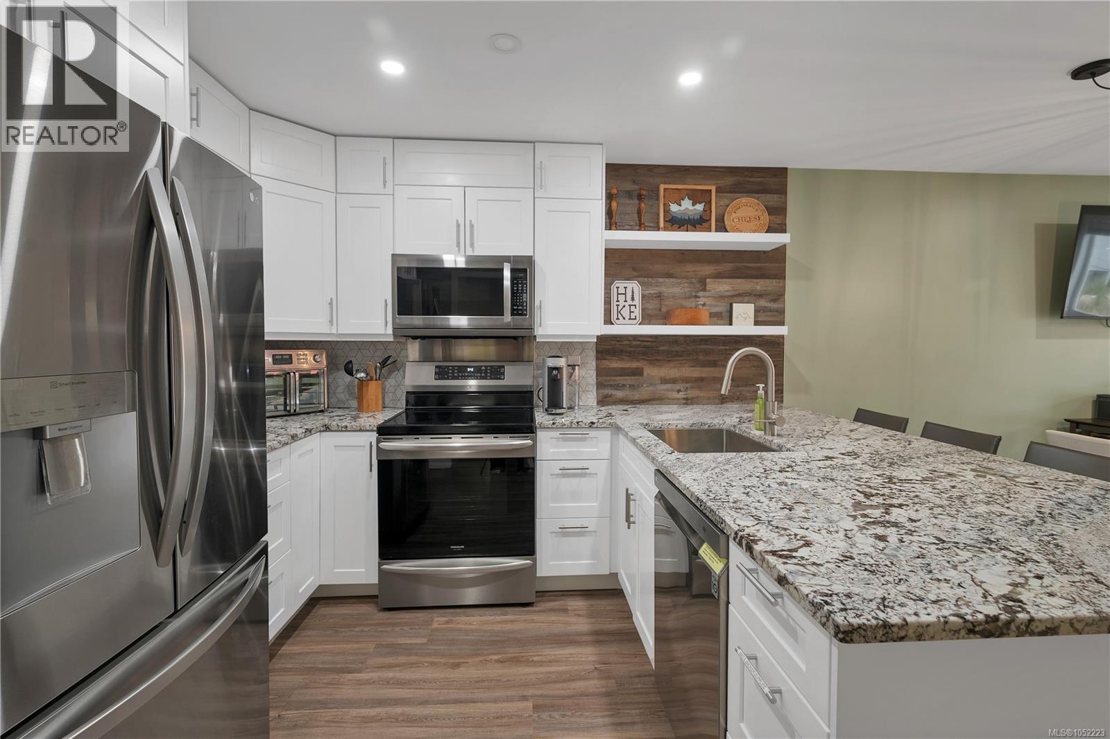 506 1201 Henry Rd Property Photo 4