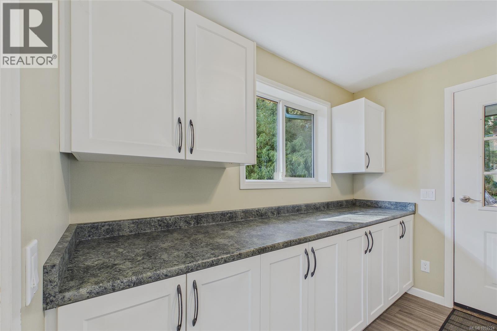 1361 Bodington Rd Property Photo 46