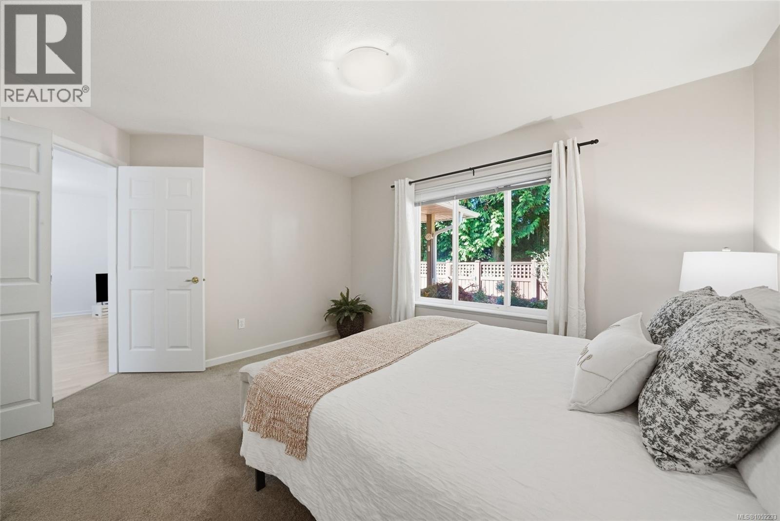 9 850 Arbutus St Property Photo 15