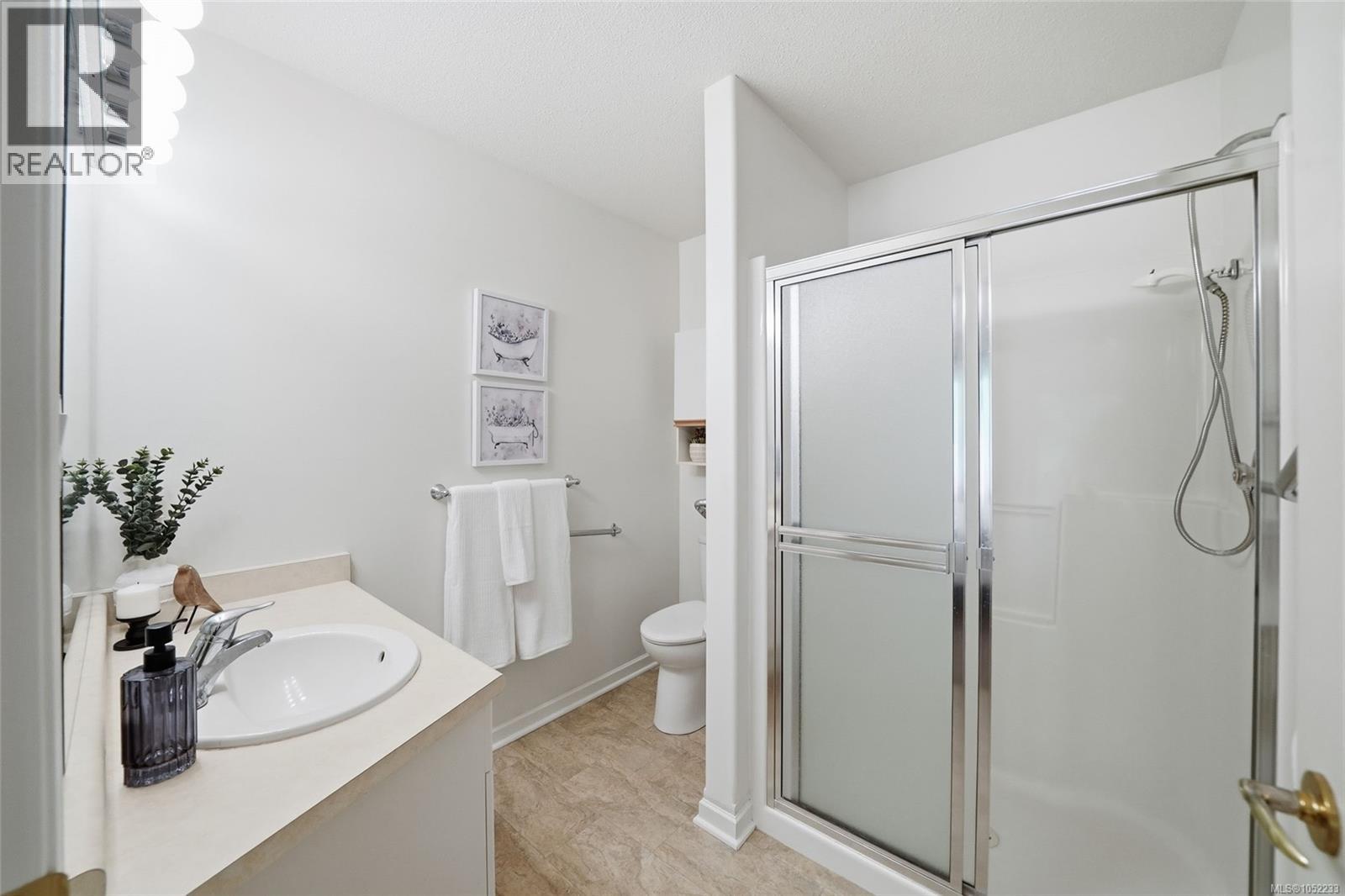 9 850 Arbutus St Property Photo 18