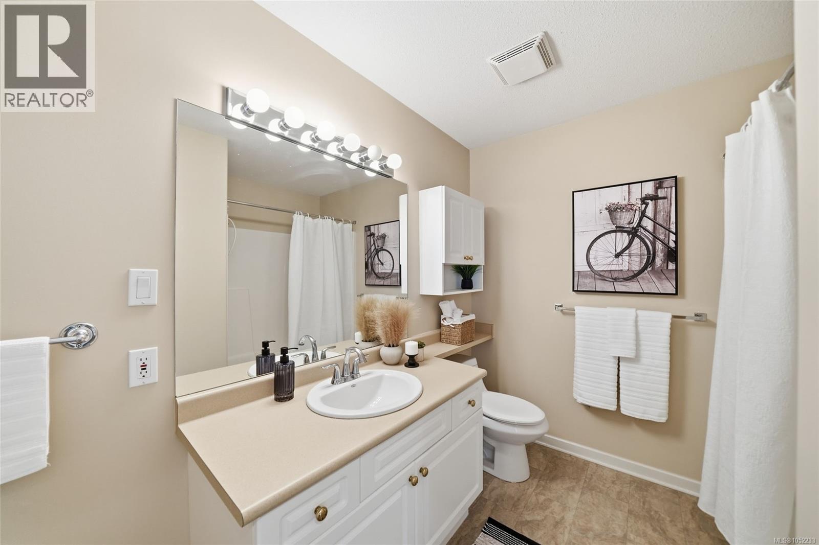 9 850 Arbutus St Property Photo 22