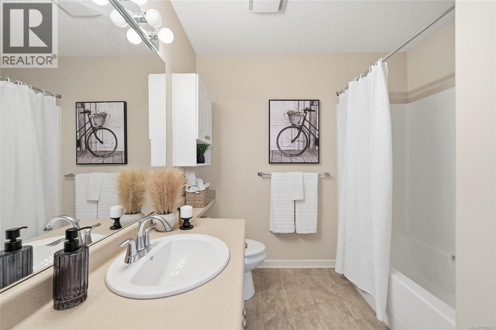 9 850 Arbutus St Property Photo 23