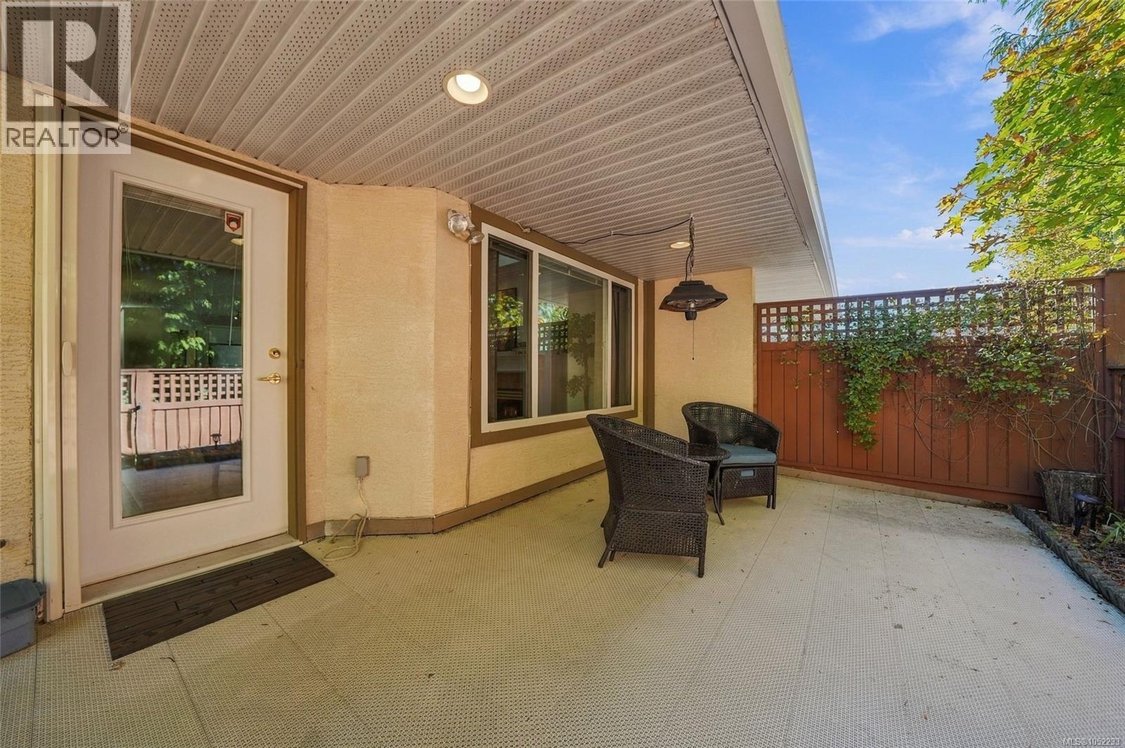 9 850 Arbutus St Property Photo 25